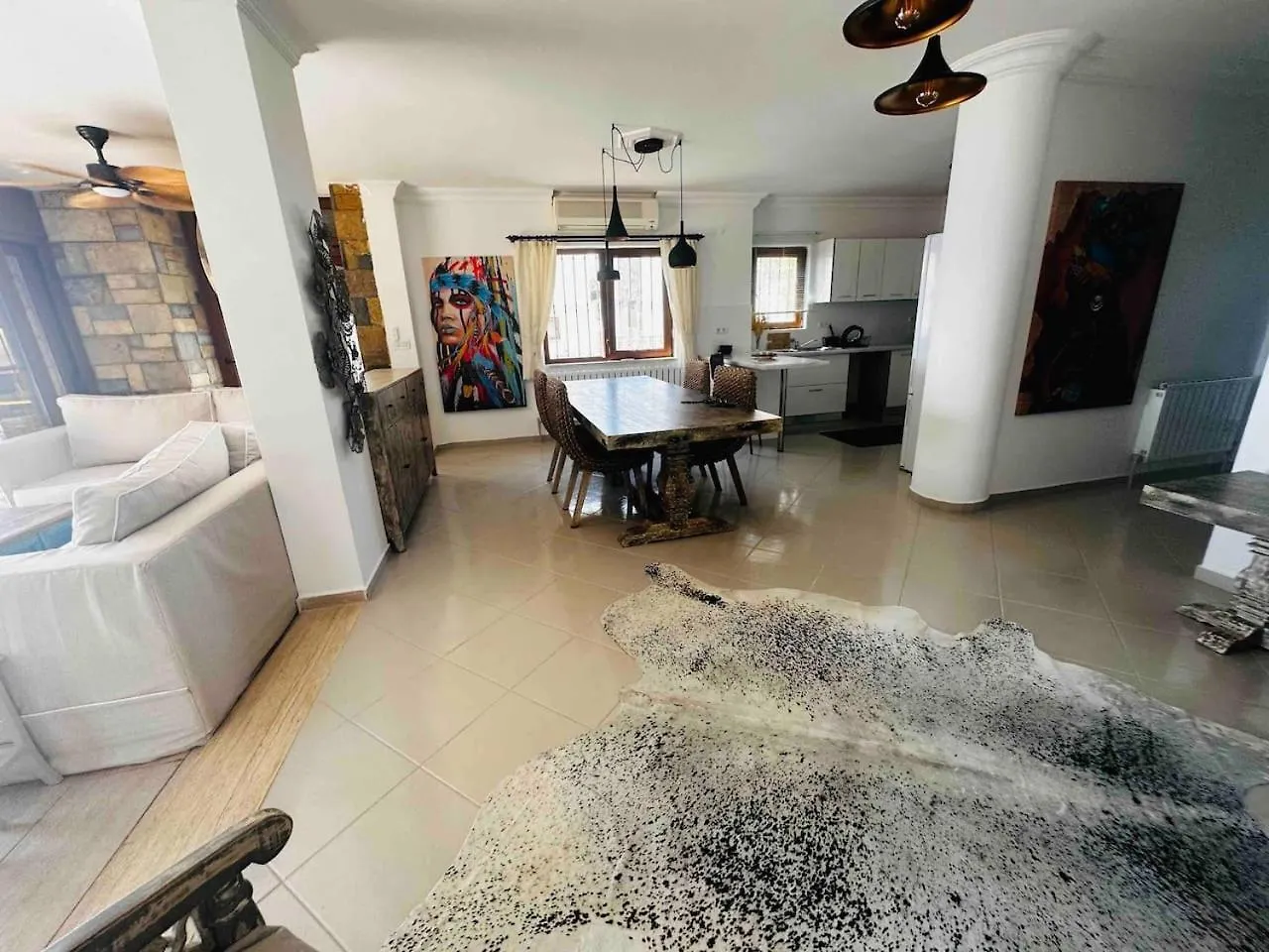 Deniz Manzarali Tas Villa Bodrum