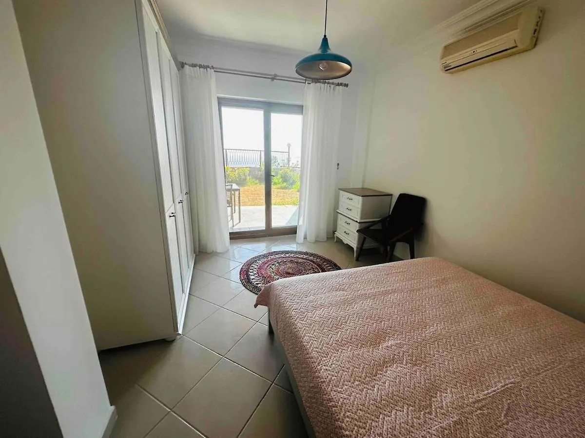 Deniz Manzarali Tas Villa Bodrum