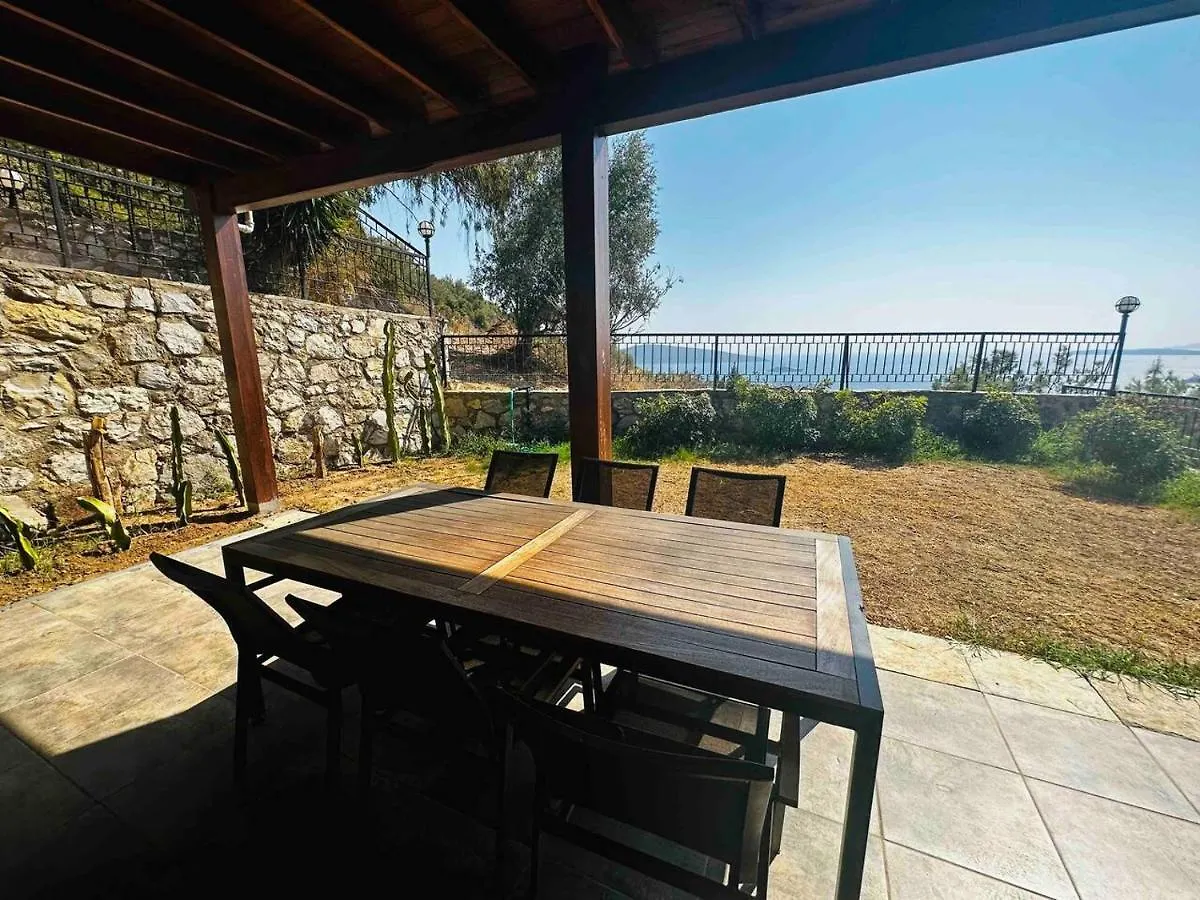 Deniz Manzarali Tas Villa Bodrum