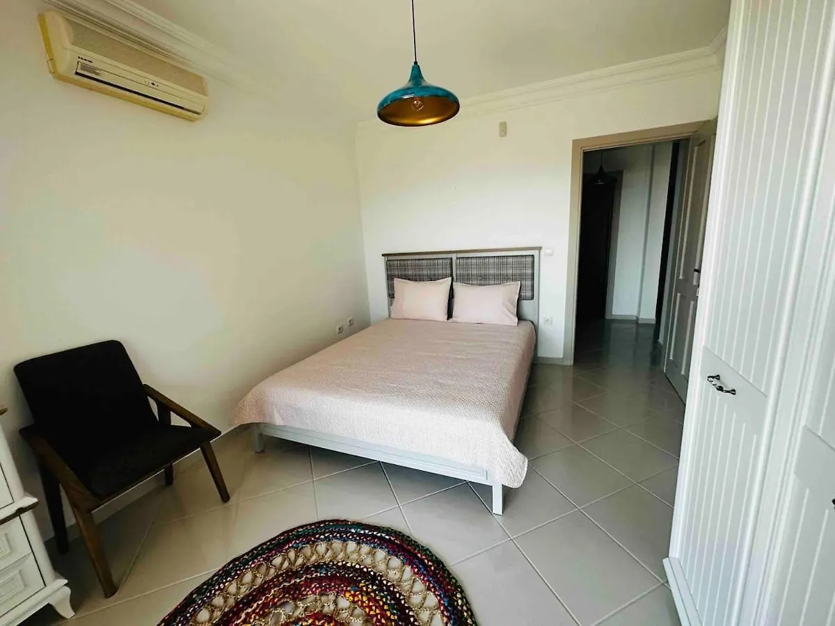 Deniz Manzarali Tas Villa Bodrum