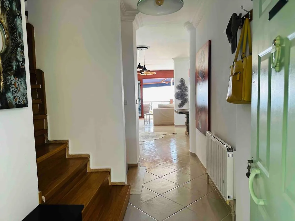 Deniz Manzarali Tas Villa Bodrum
