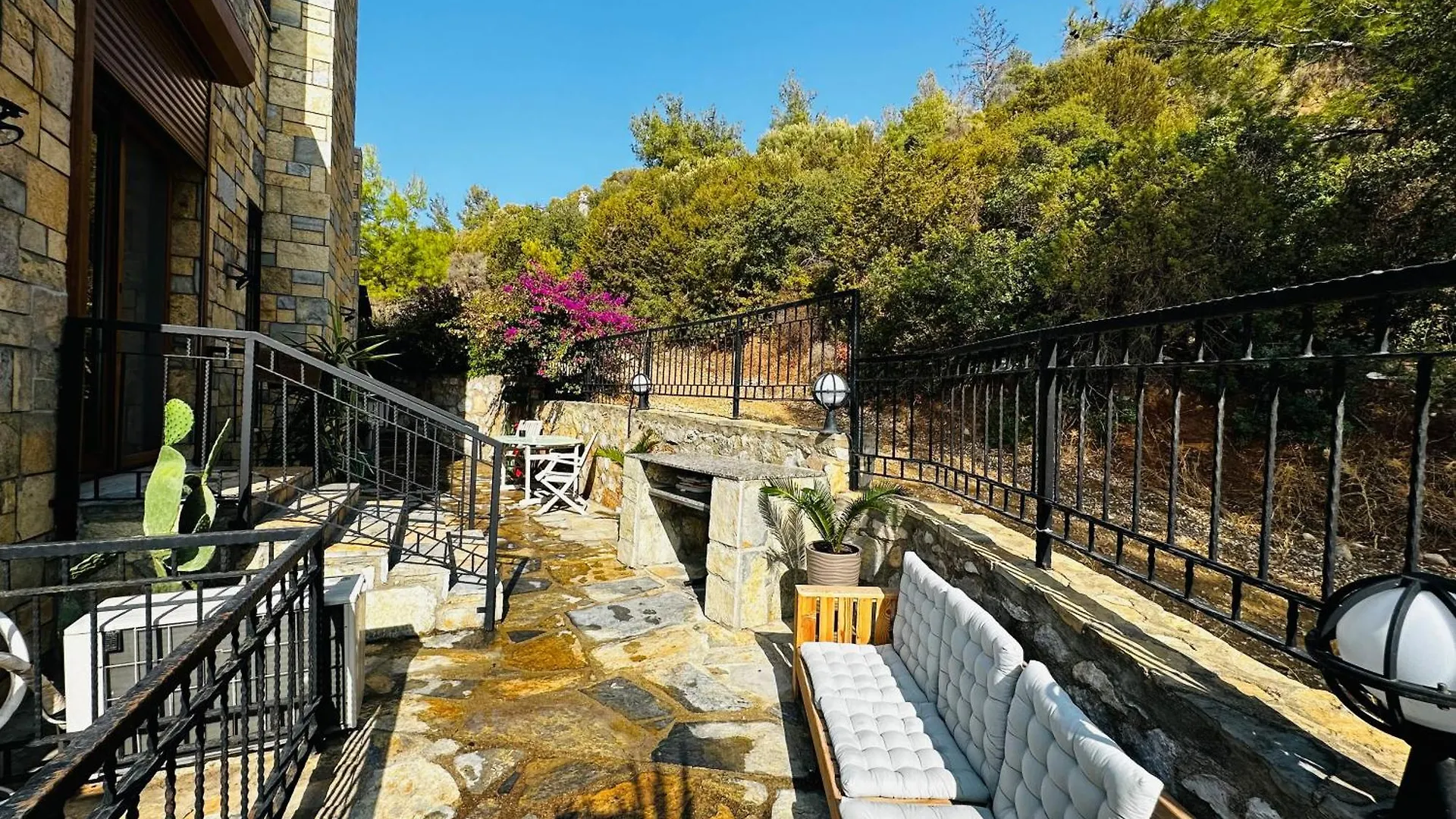 Deniz Manzarali Tas Villa Bodrum 0*,